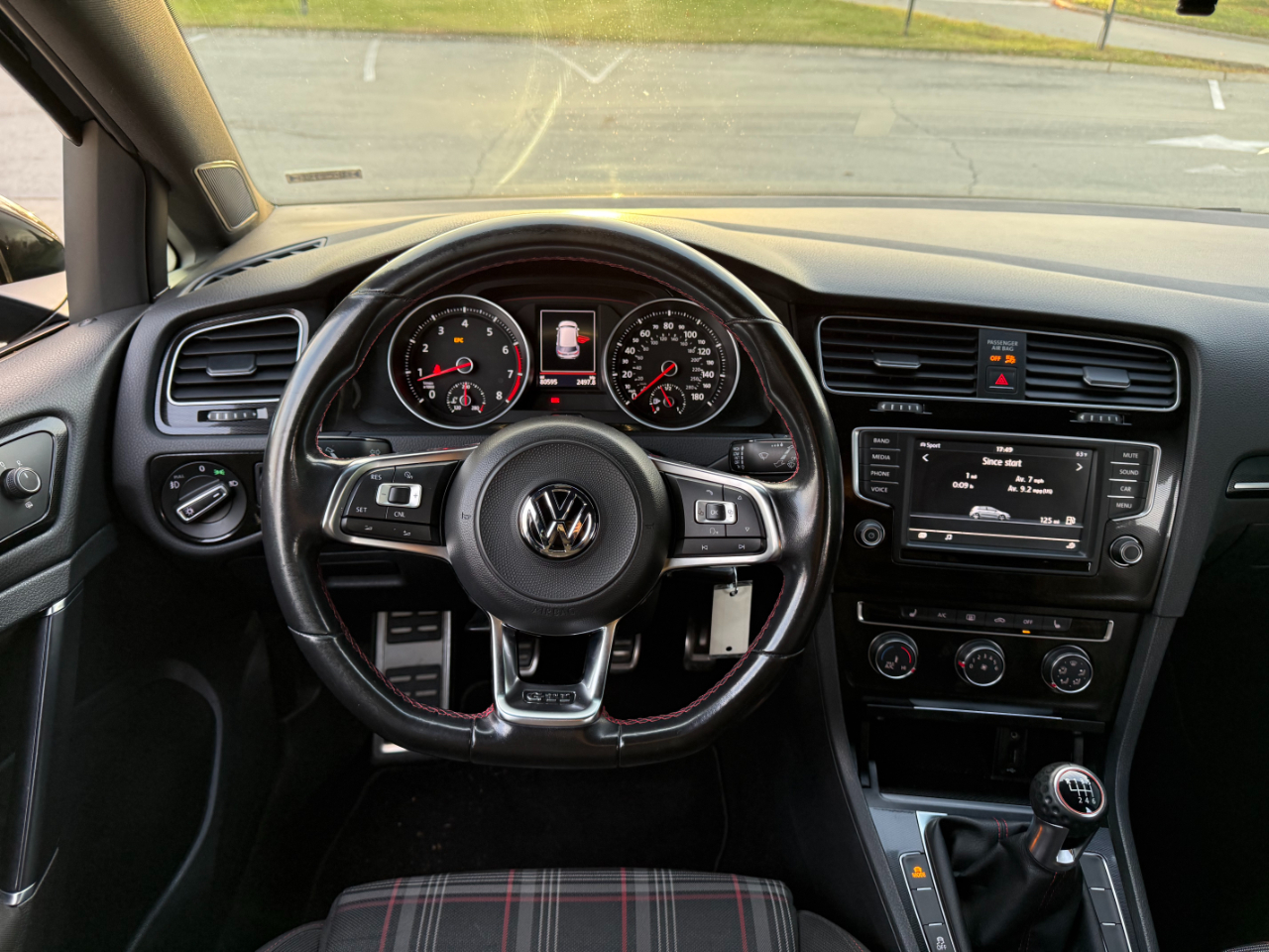 Volkswagen Golf GTI 2.0T 4-Door Autobahn Manual 2017