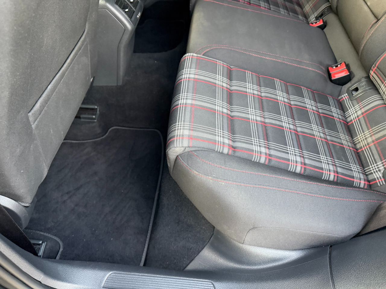 Volkswagen Golf GTI 2.0T 4-Door Autobahn Manual 2017