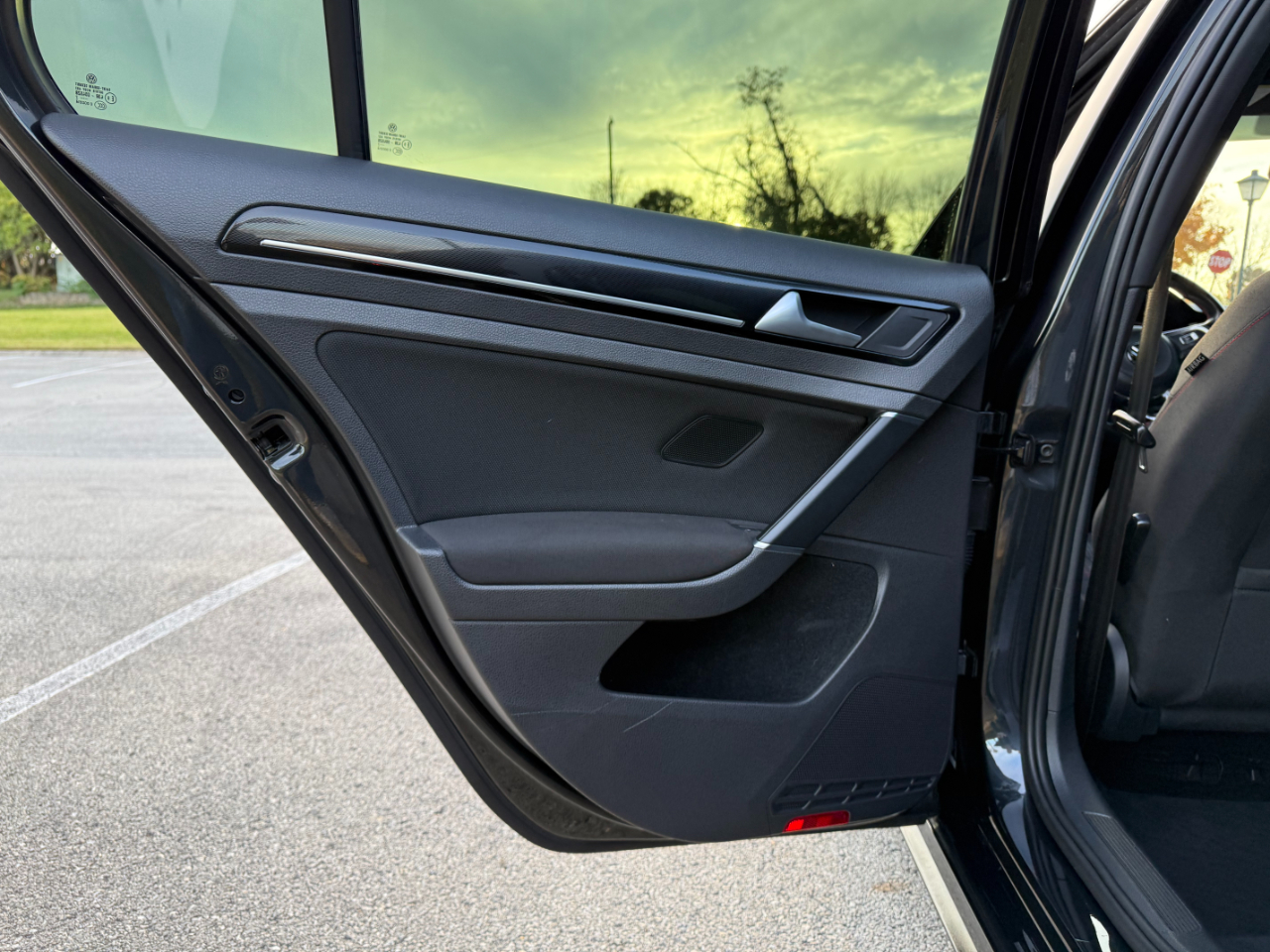 Volkswagen Golf GTI 2.0T 4-Door Autobahn Manual 2017