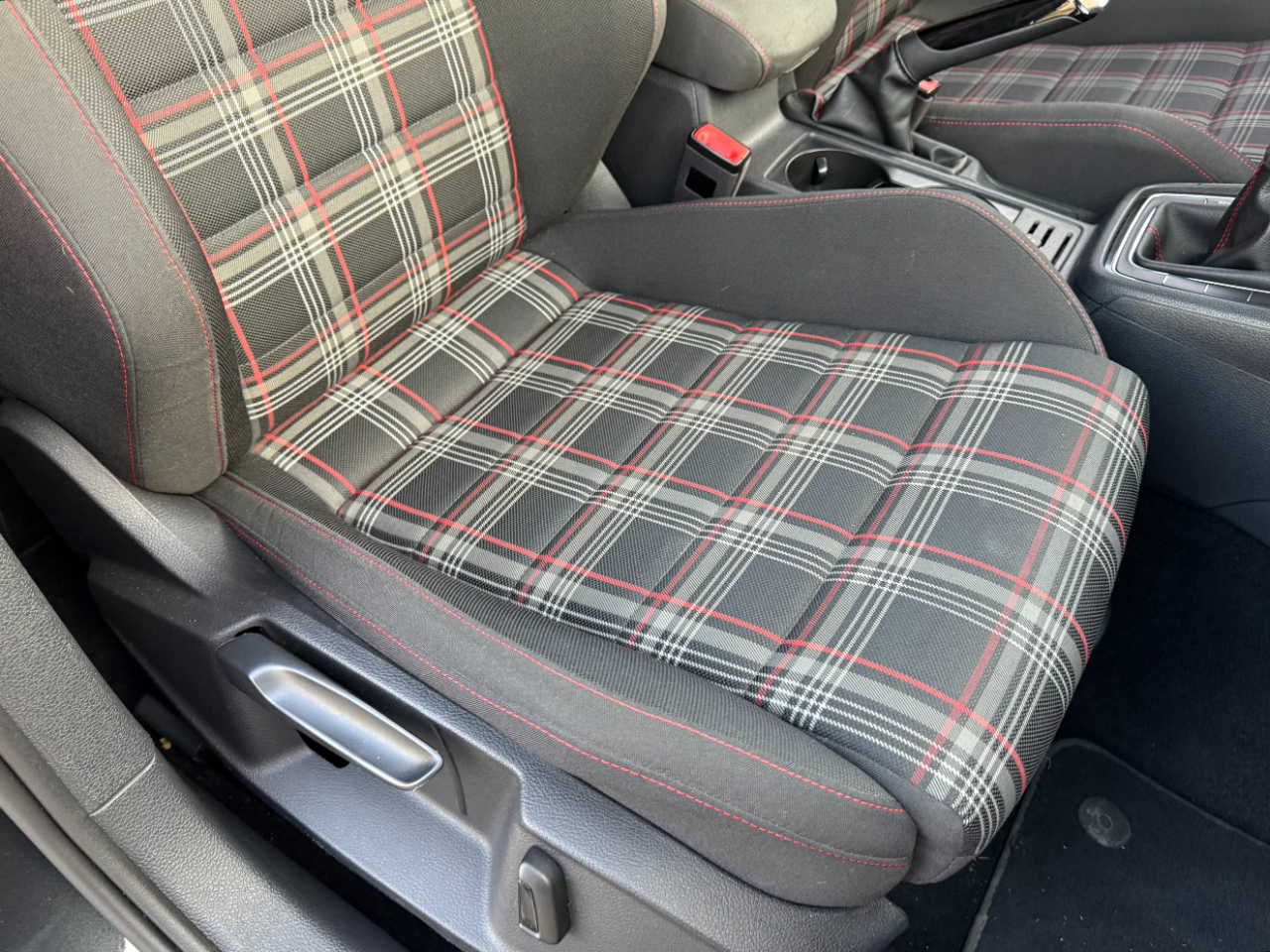 Volkswagen Golf GTI 2.0T 4-Door Autobahn Manual 2017