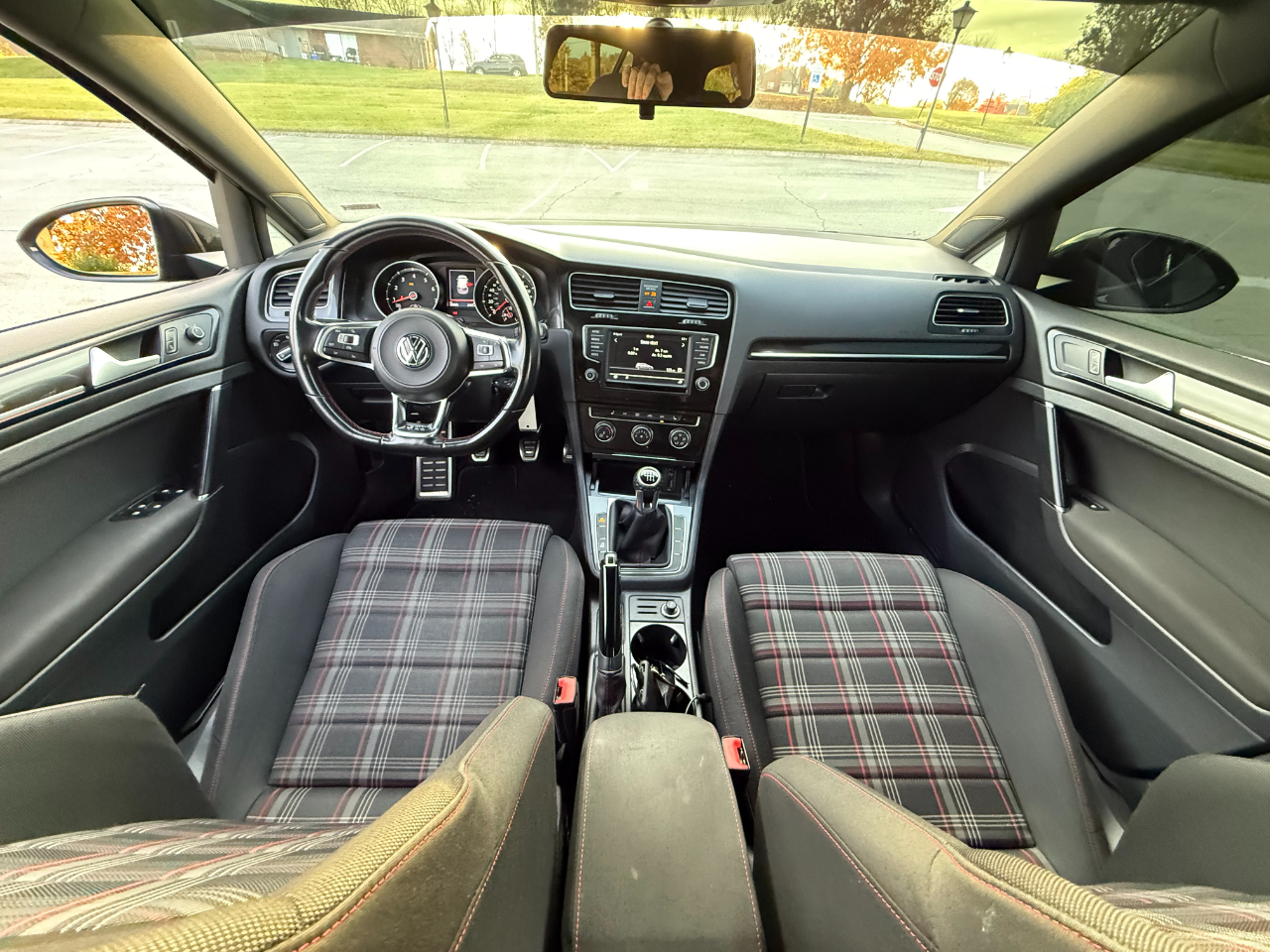 Volkswagen Golf GTI 2.0T 4-Door Autobahn Manual 2017