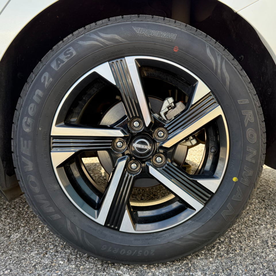 Nissan Sentra SV 2024