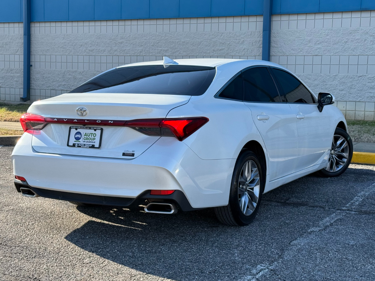 Toyota Avalon XLE FWD (Natl) 2022