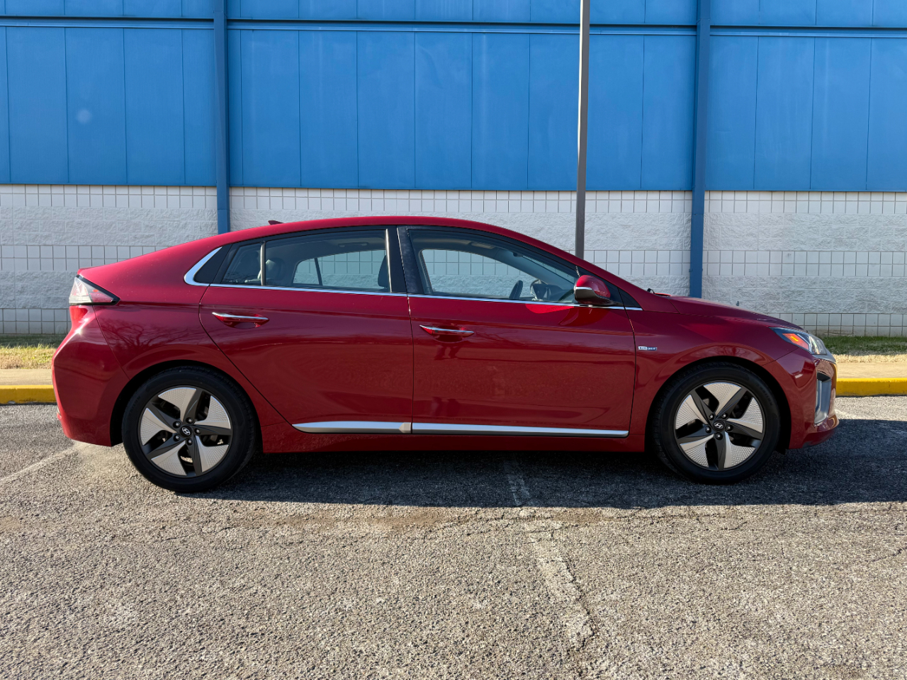 Hyundai Ioniq Hybrid Limited Hatchback 2020