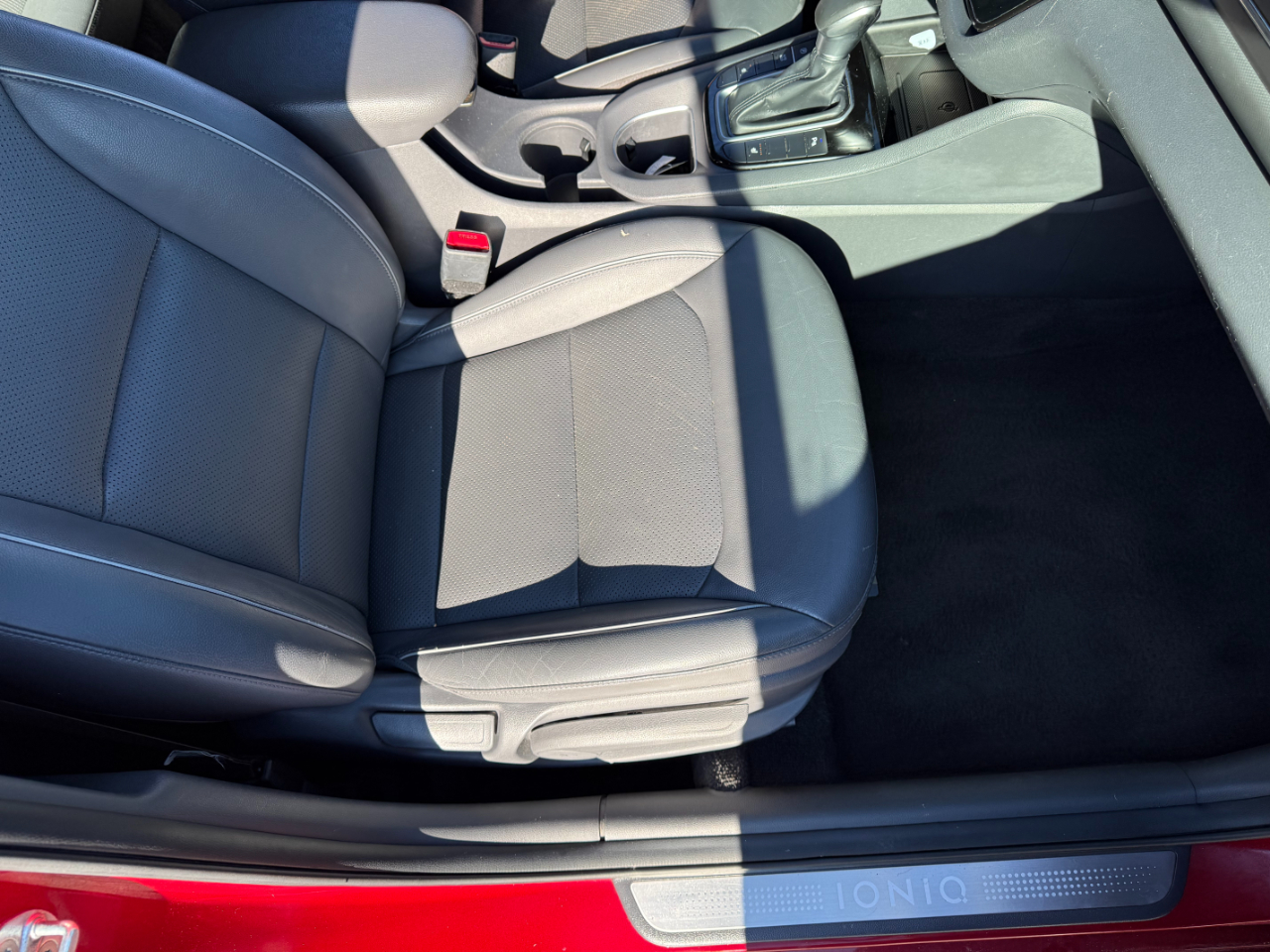 Hyundai Ioniq Hybrid Limited Hatchback 2020