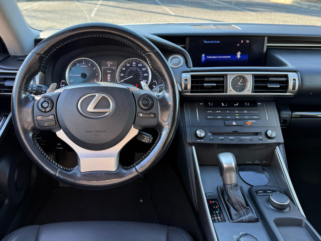 Lexus IS 200t 4dr Sdn 2016