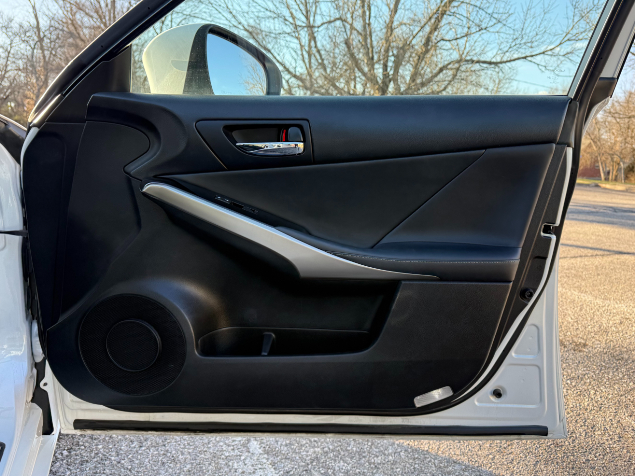 Lexus IS 200t 4dr Sdn 2016