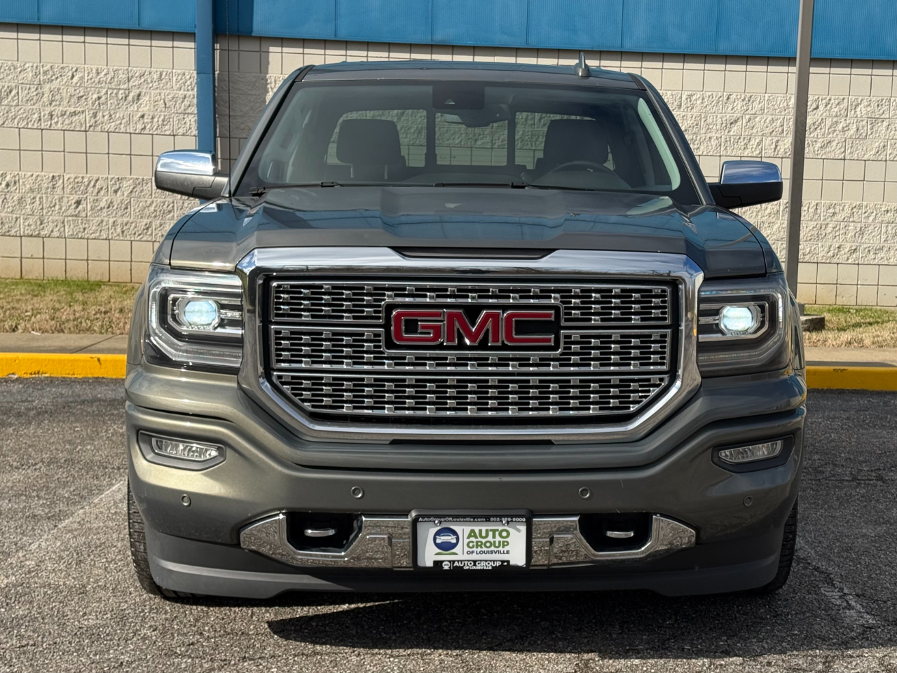 GMC Sierra 1500 4WD Crew Cab 143.5" Denali 2017