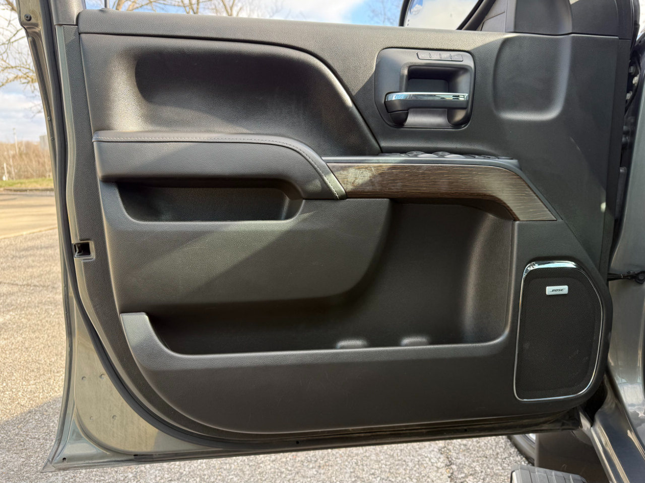 GMC Sierra 1500 4WD Crew Cab 143.5" Denali 2017