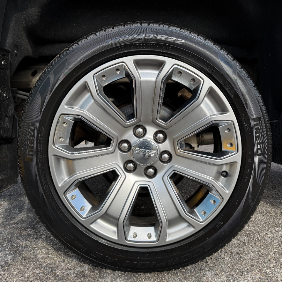 GMC Sierra 1500 4WD Crew Cab 143.5" Denali 2017