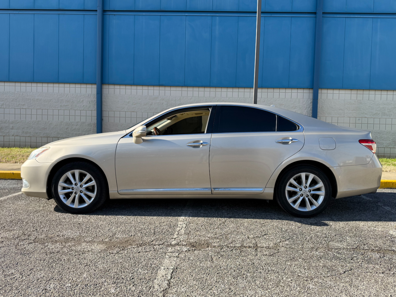 Lexus ES 350 4dr Sdn 2012