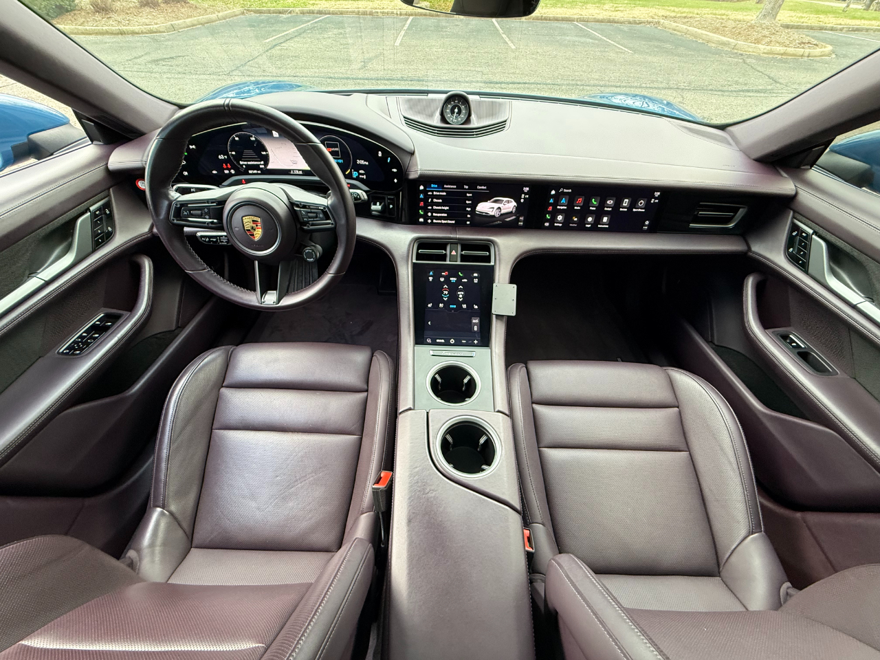 Porsche Taycan 4 Cross Turismo AWD 2021