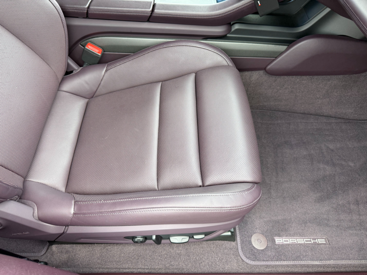 Porsche Taycan 4 Cross Turismo AWD 2021