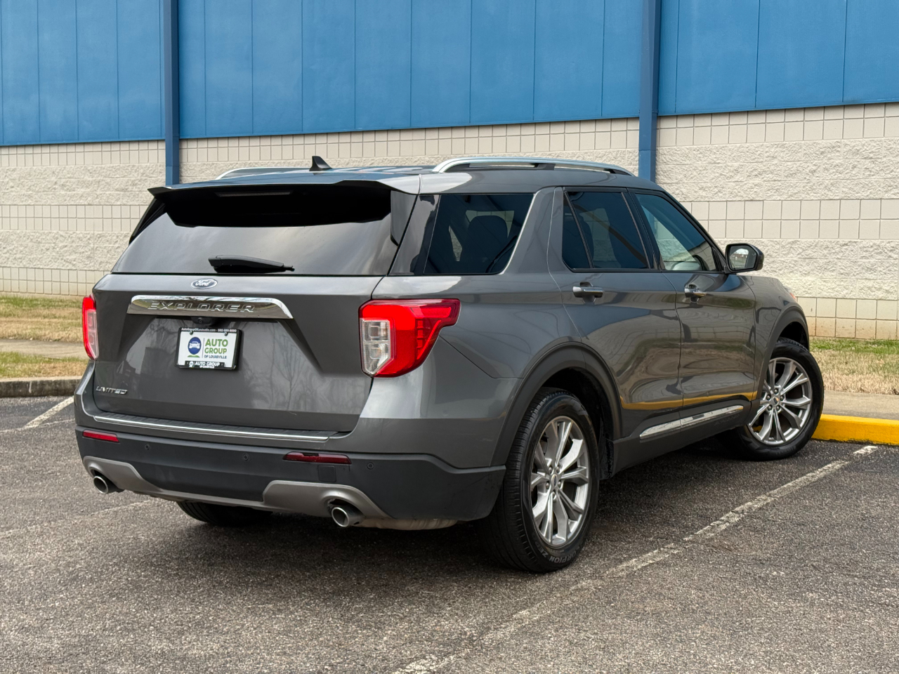 Ford Explorer Limited RWD 2023