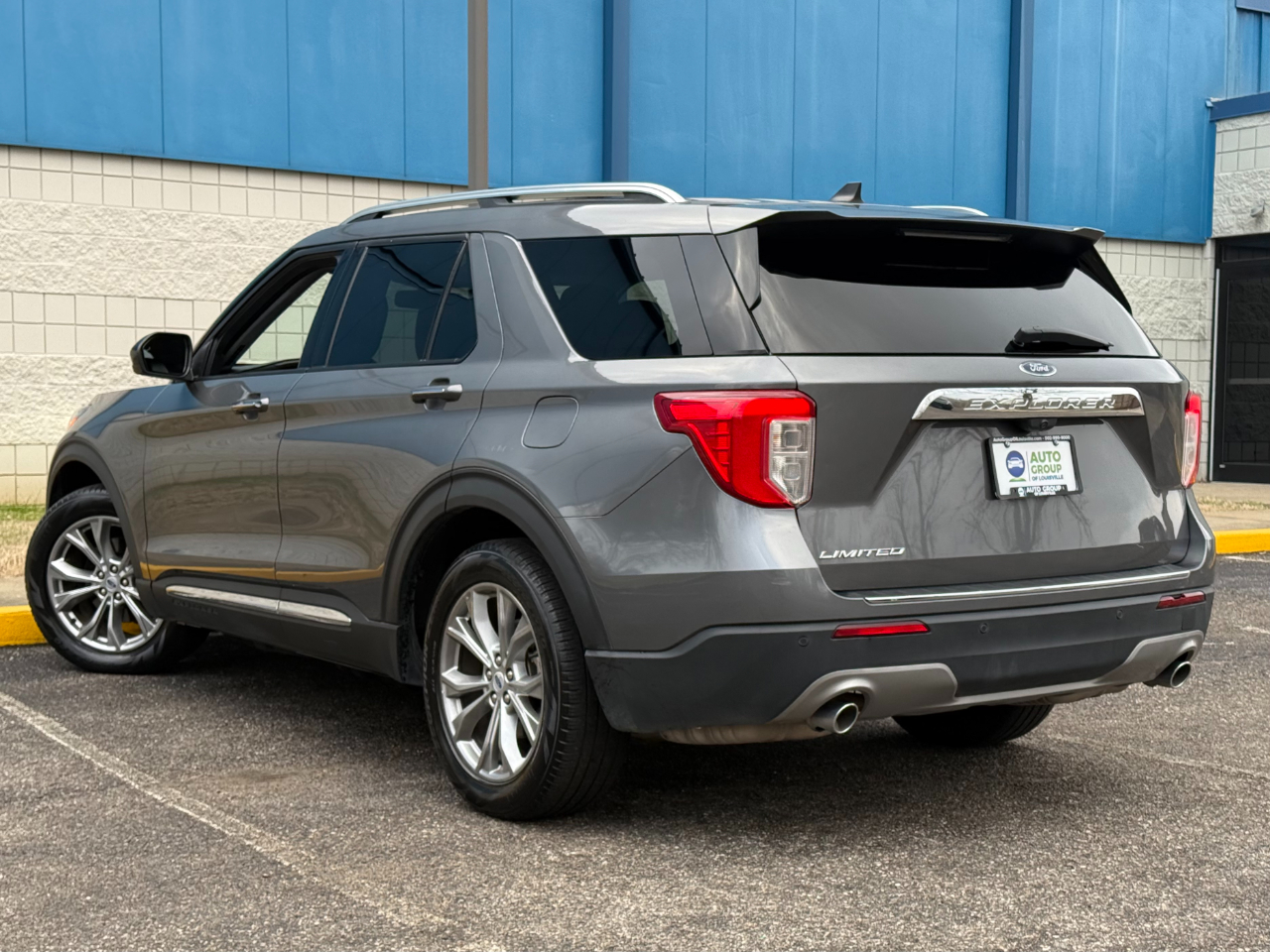 Ford Explorer Limited RWD 2023