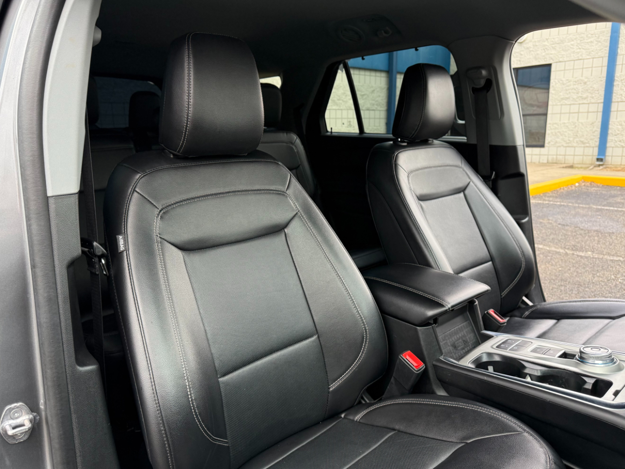 Ford Explorer Limited RWD 2023