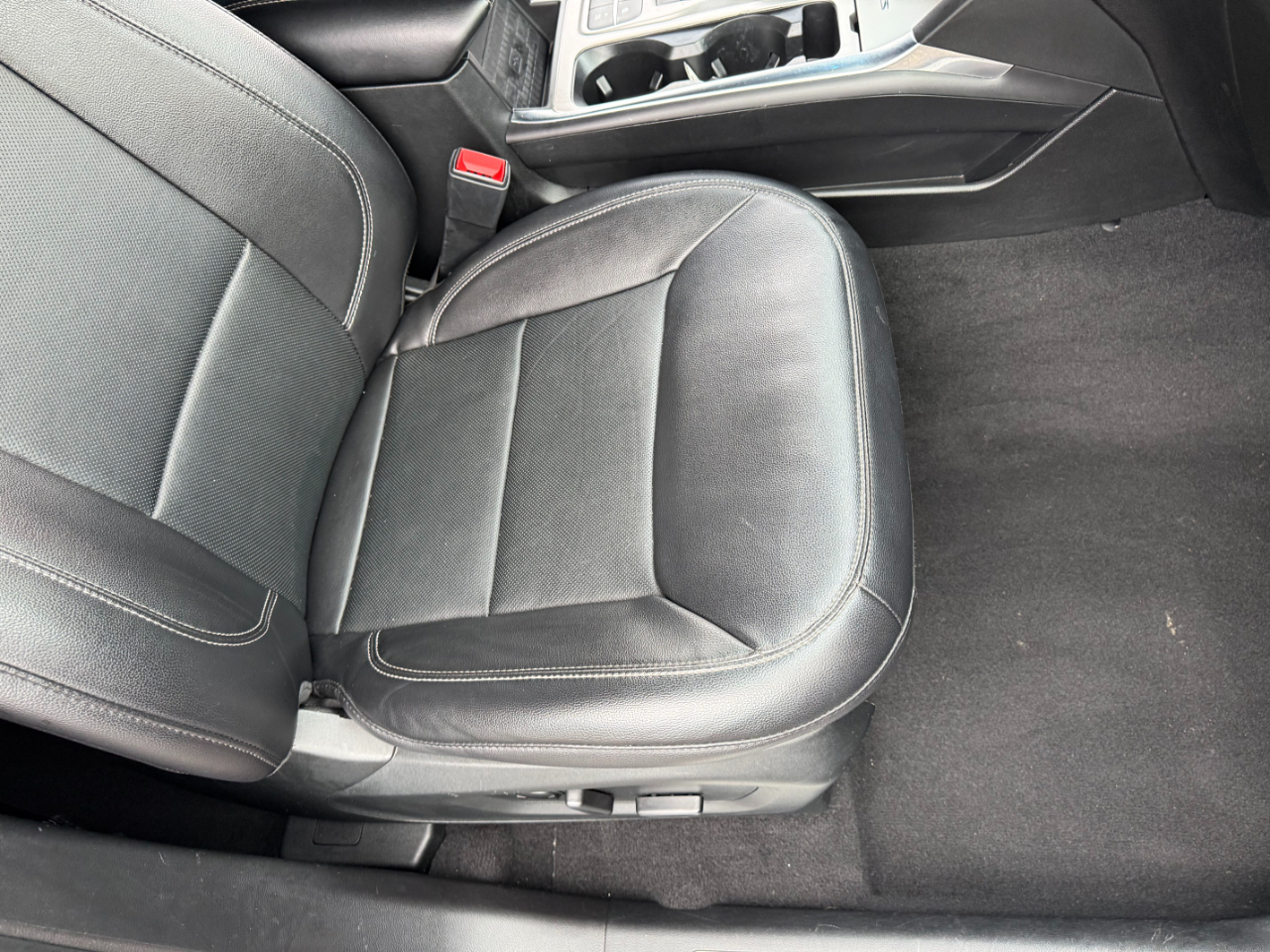 Ford Explorer Limited RWD 2023