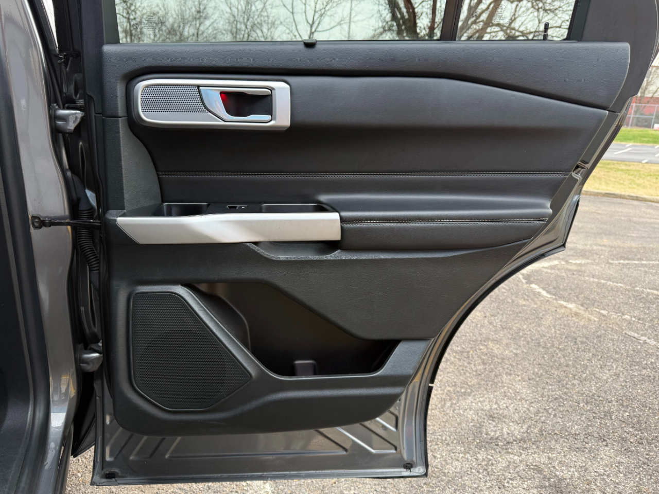 Ford Explorer Limited RWD 2023