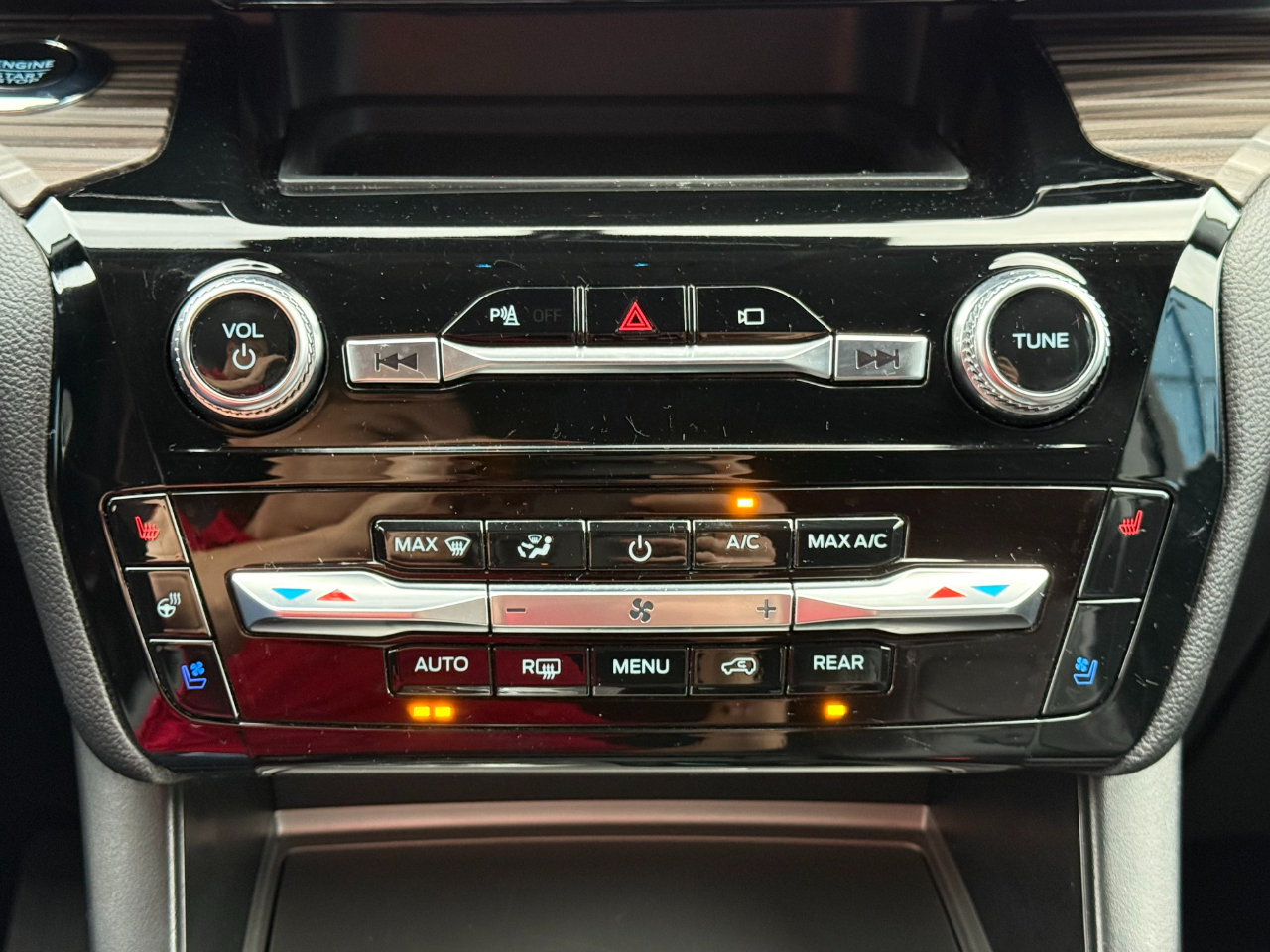 Ford Explorer Limited RWD 2023