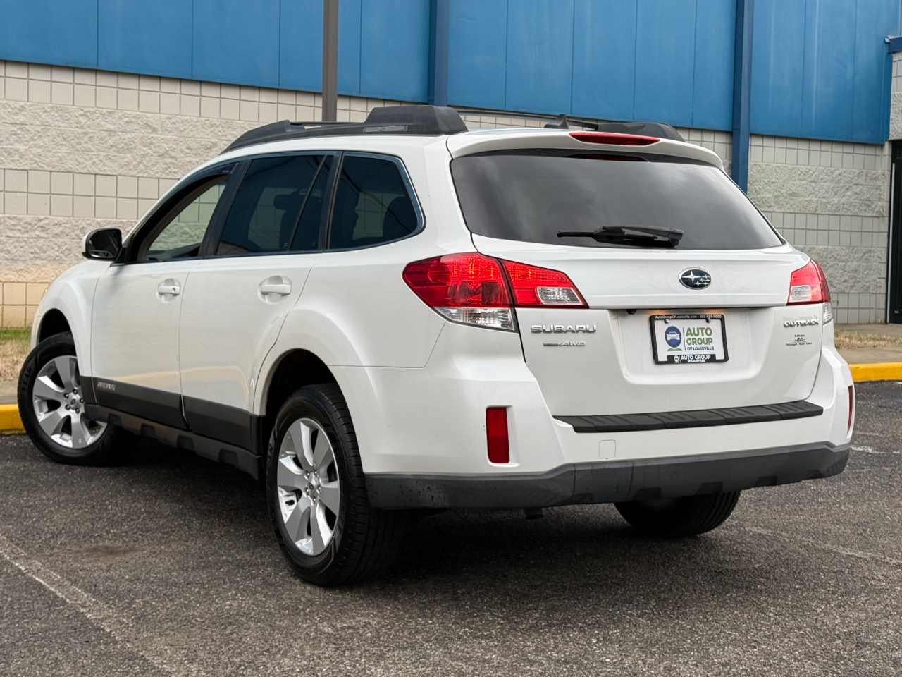 Subaru Outback 4dr Wgn H4 Auto 2.5i Limited 2012