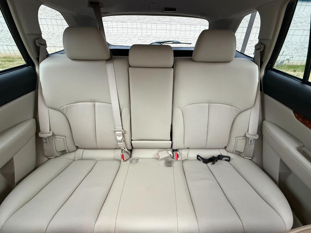 Subaru Outback 4dr Wgn H4 Auto 2.5i Limited 2012