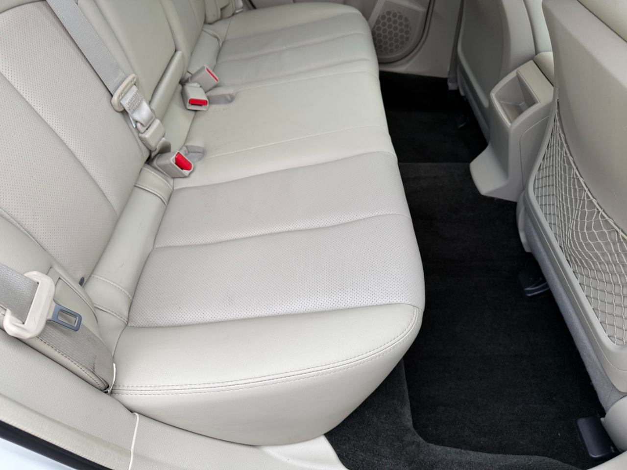 Subaru Outback 4dr Wgn H4 Auto 2.5i Limited 2012