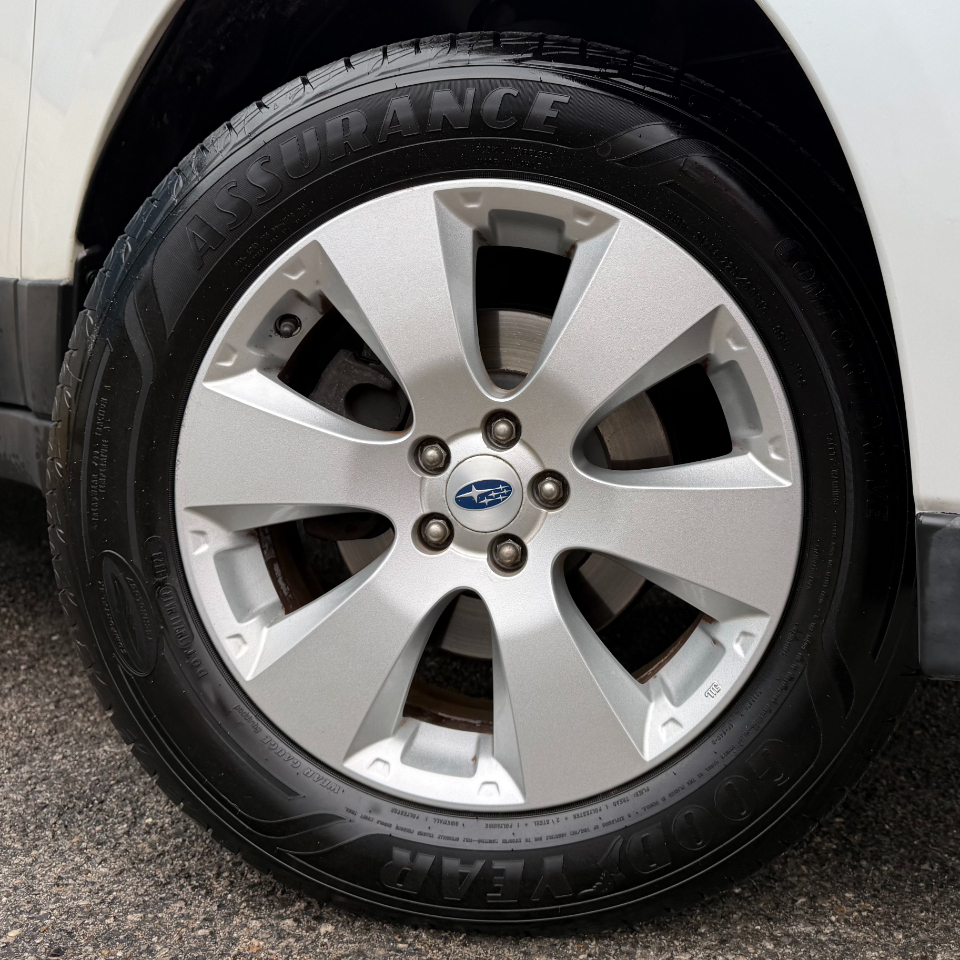 Subaru Outback 4dr Wgn H4 Auto 2.5i Limited 2012