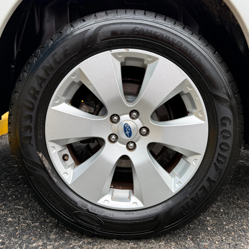 Subaru Outback 4dr Wgn H4 Auto 2.5i Limited 2012