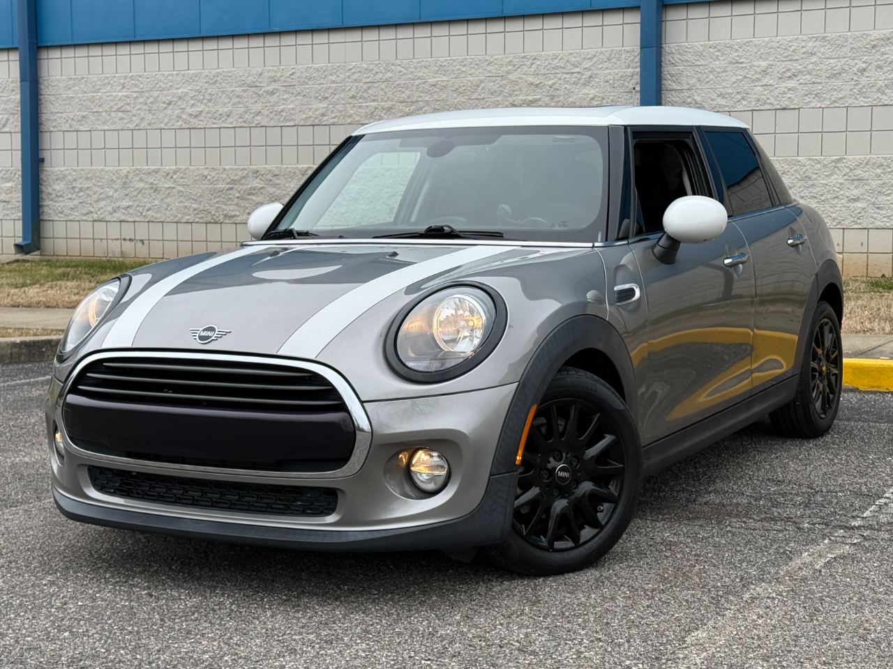 MINI Hardtop 4 Door Cooper FWD 2019