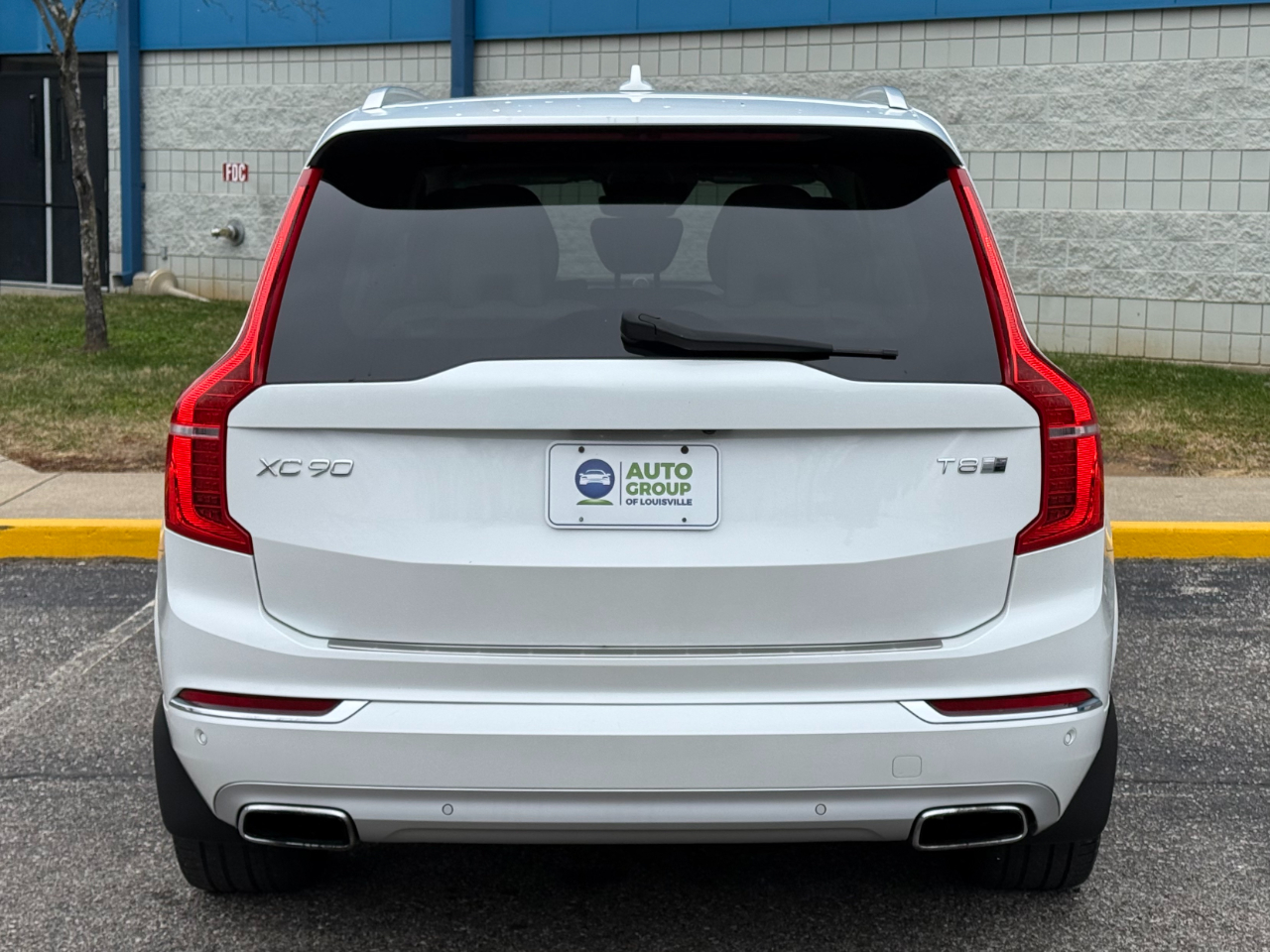 Volvo XC90 T8 eAWD Plug-In Hybrid 7-Passenger Inscription 2017