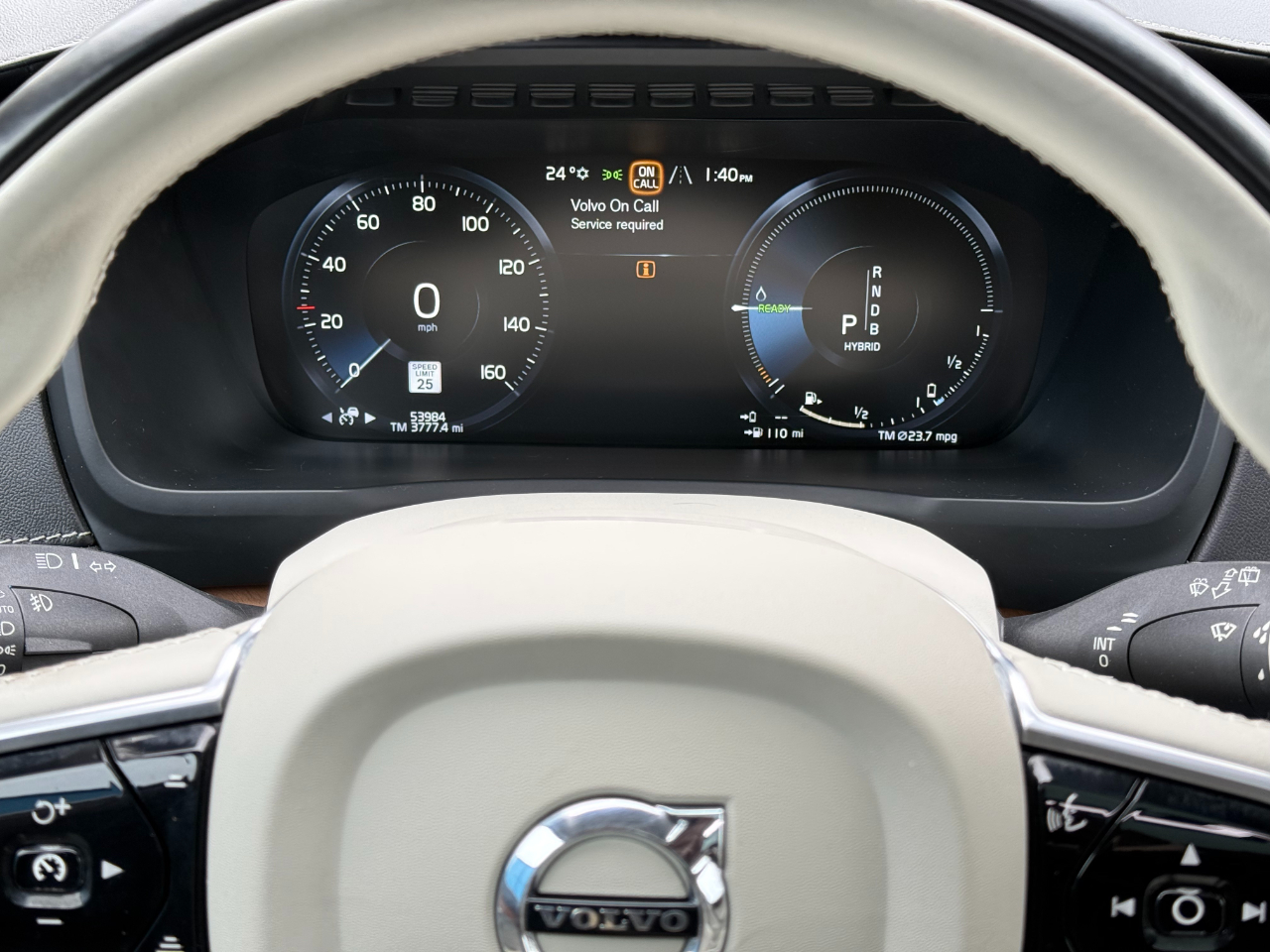 Volvo XC90 T8 eAWD Plug-In Hybrid 7-Passenger Inscription 2017