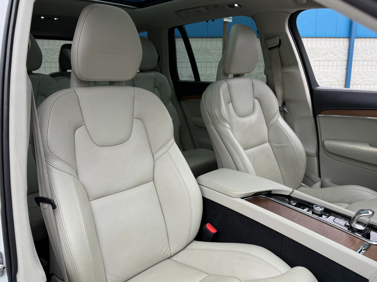 Volvo XC90 T8 eAWD Plug-In Hybrid 7-Passenger Inscription 2017