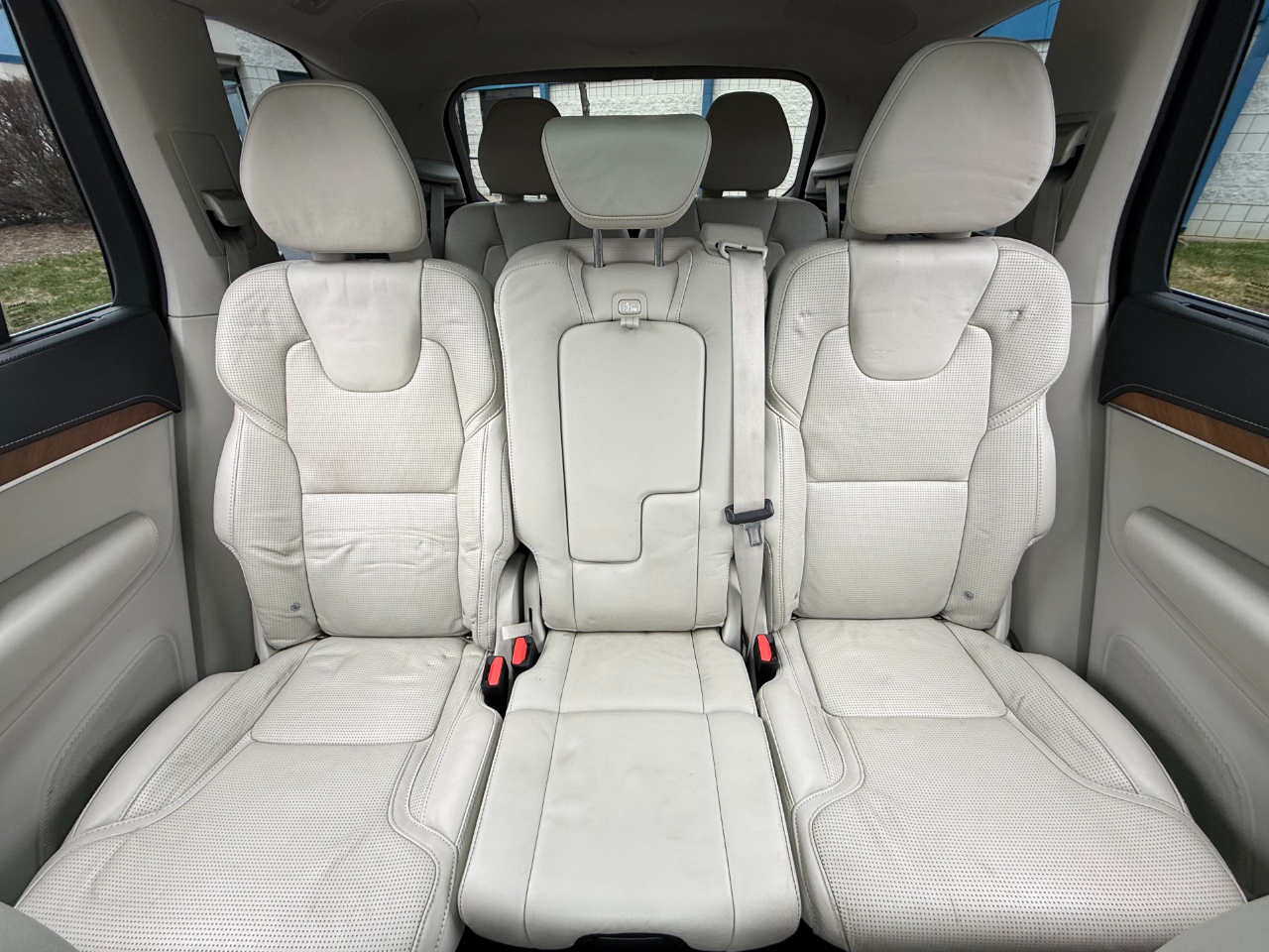 Volvo XC90 T8 eAWD Plug-In Hybrid 7-Passenger Inscription 2017