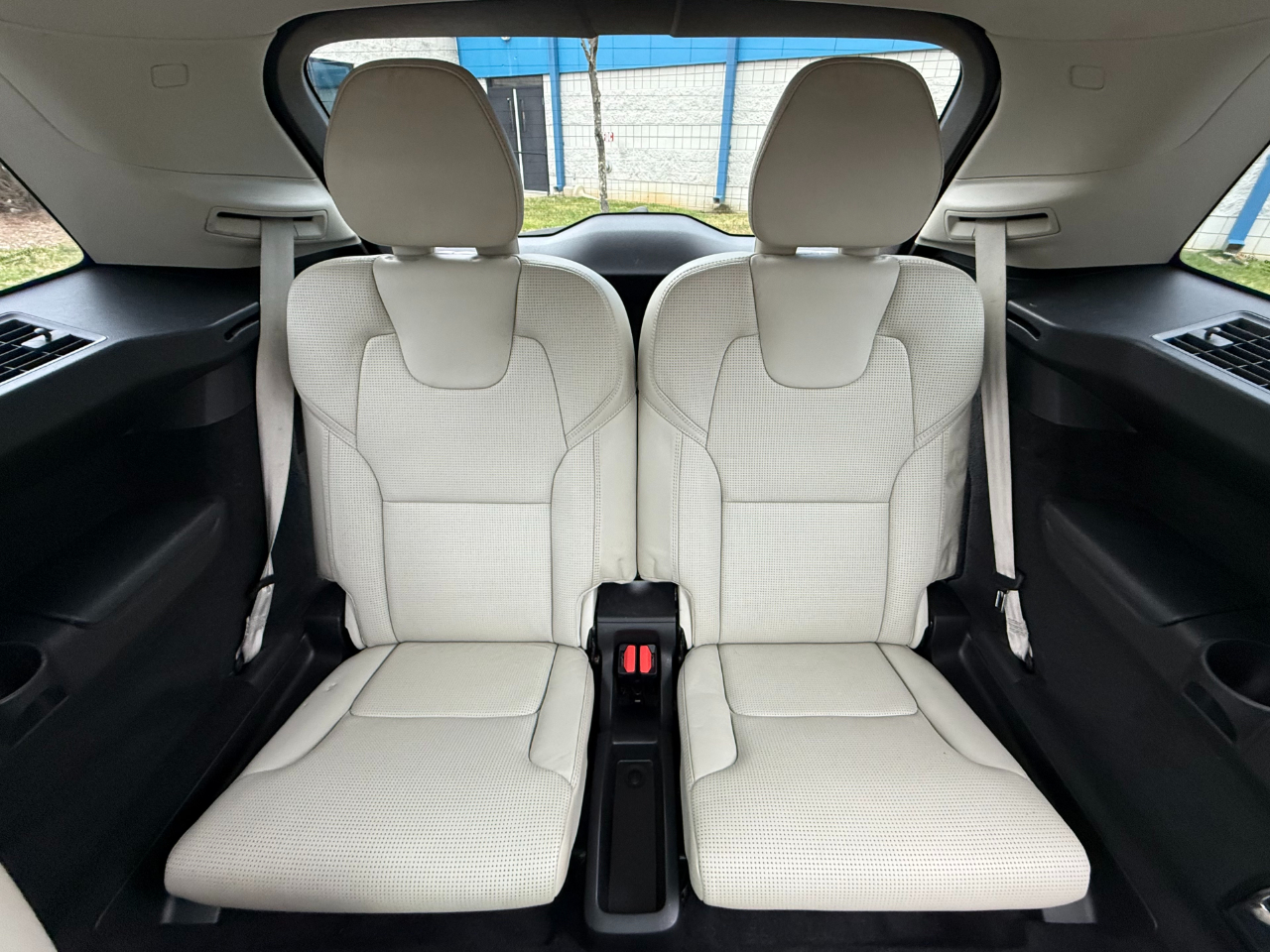 Volvo XC90 T8 eAWD Plug-In Hybrid 7-Passenger Inscription 2017