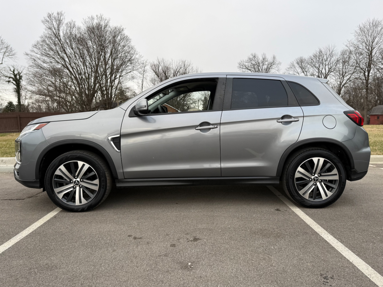 Mitsubishi Outlander Sport ES 2.0 AWC CVT 2021