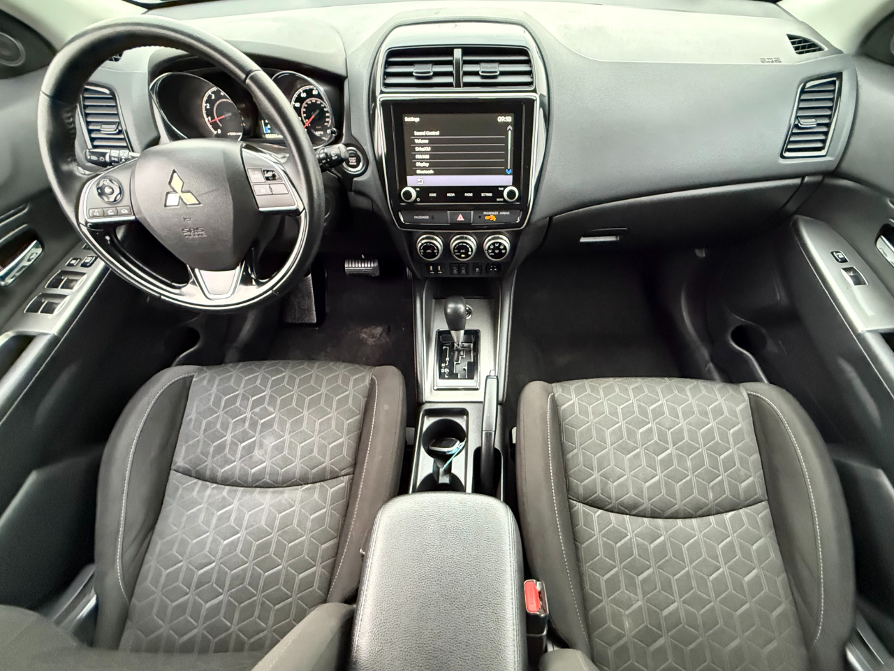 Mitsubishi Outlander Sport ES 2.0 AWC CVT 2021