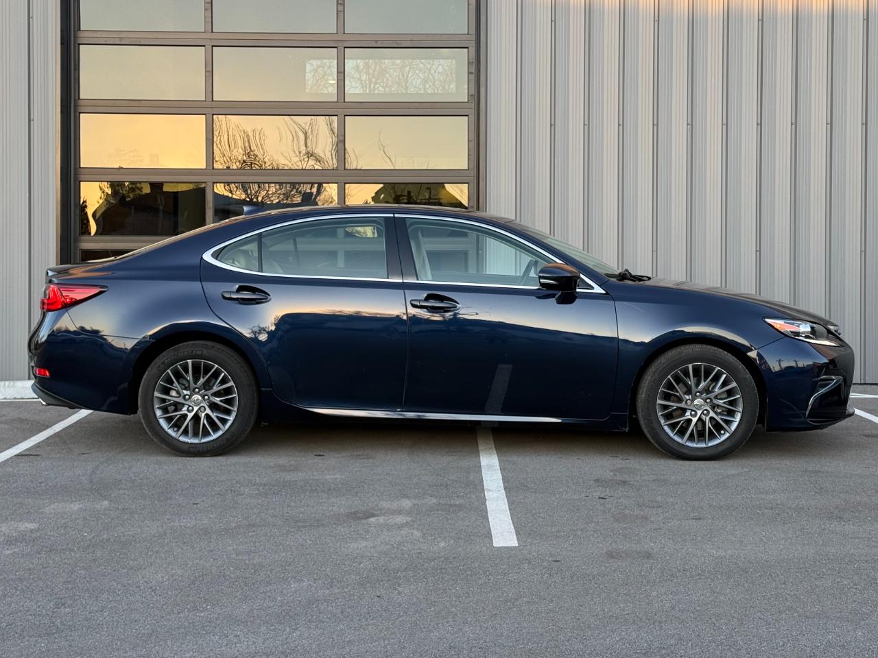 Lexus ES ES 350 FWD 2018