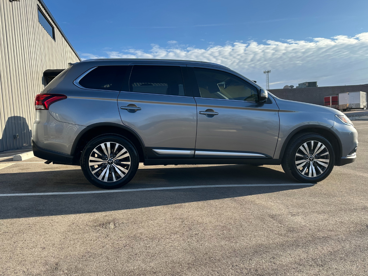 Mitsubishi Outlander SEL FWD 2020