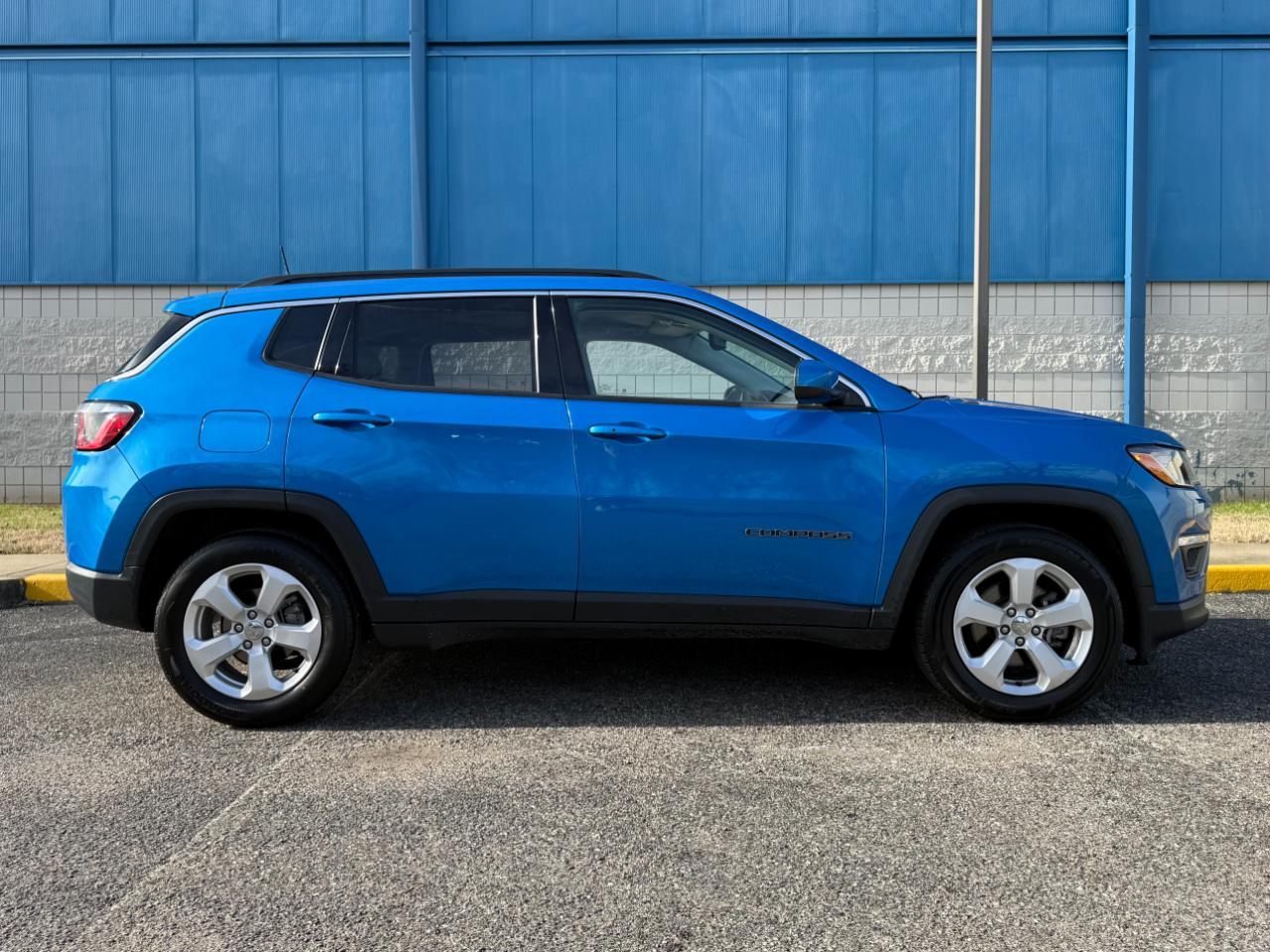Jeep Compass Latitude FWD 2019