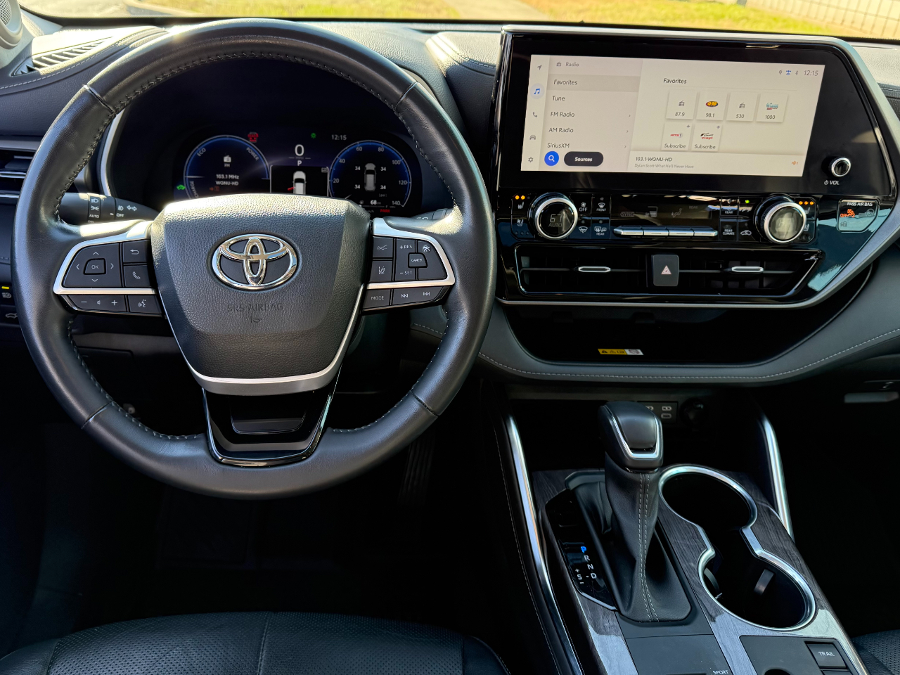 Toyota Highlander Hybrid Limited AWD (Natl) 2023