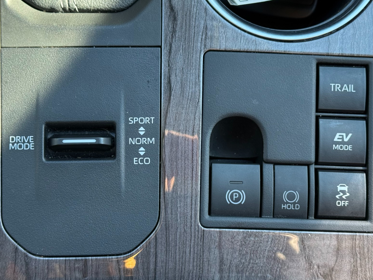 Toyota Highlander Hybrid Limited AWD (Natl) 2023