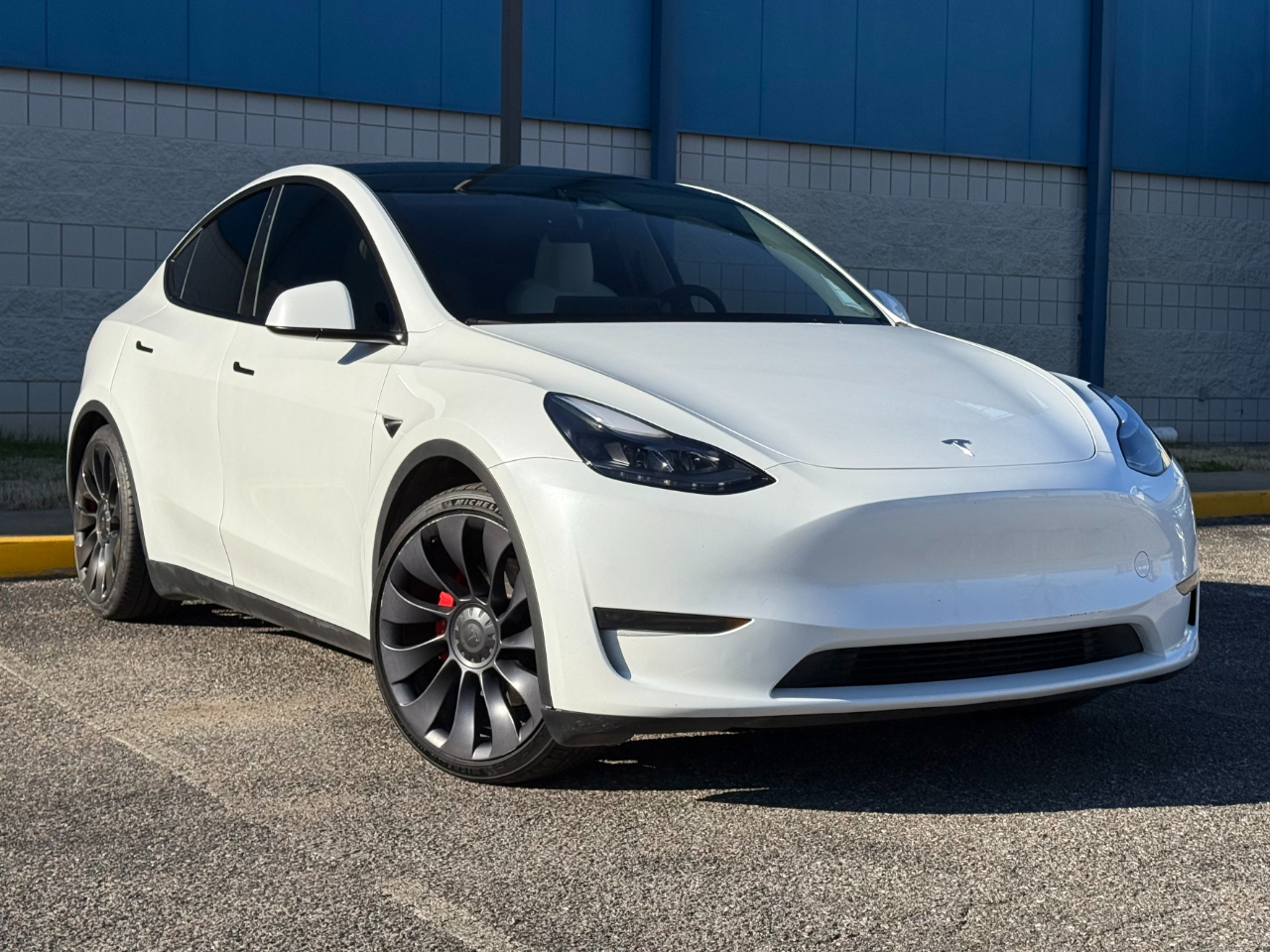 Tesla Model Y Performance AWD 2024
