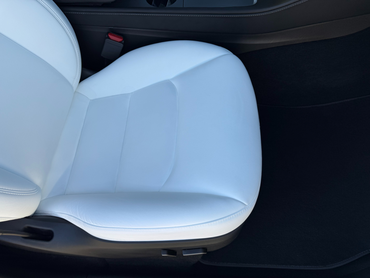 Tesla Model Y Performance AWD 2024