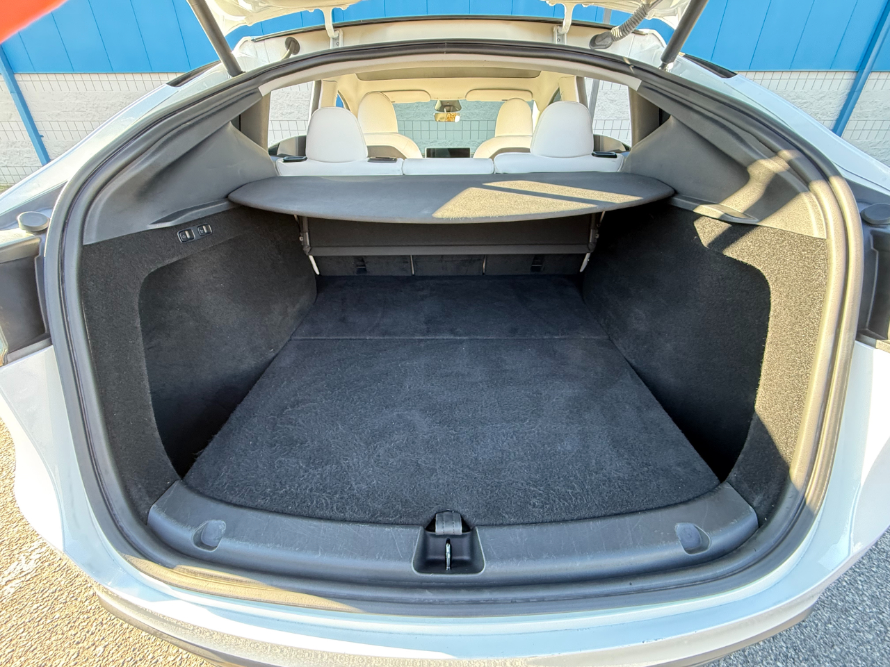 Tesla Model Y Performance AWD 2024