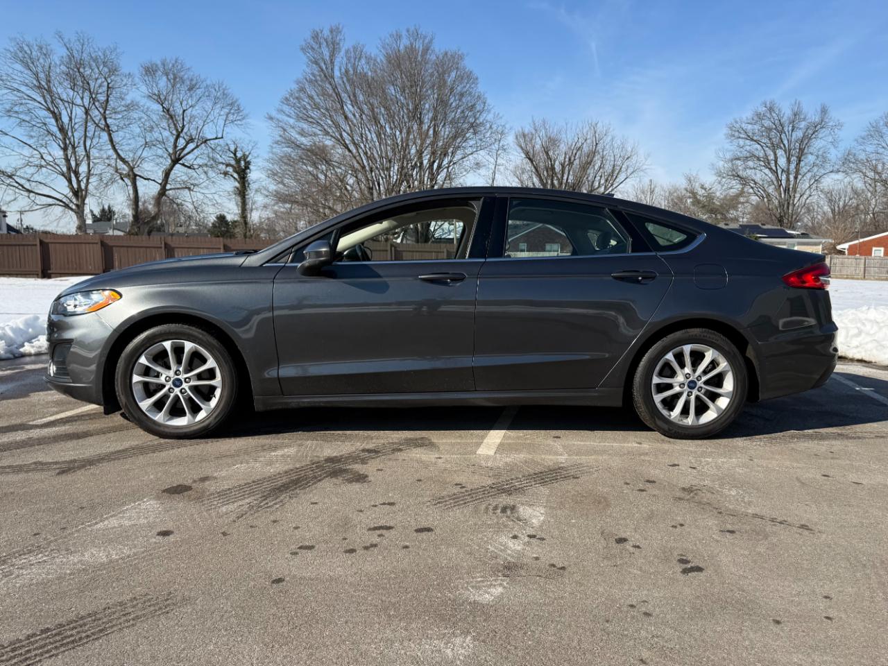 Ford Fusion SE FWD 2020
