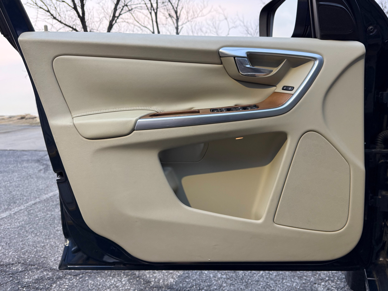 Volvo XC60 2015.5 FWD 4dr T5 Drive-E Platinum 2015