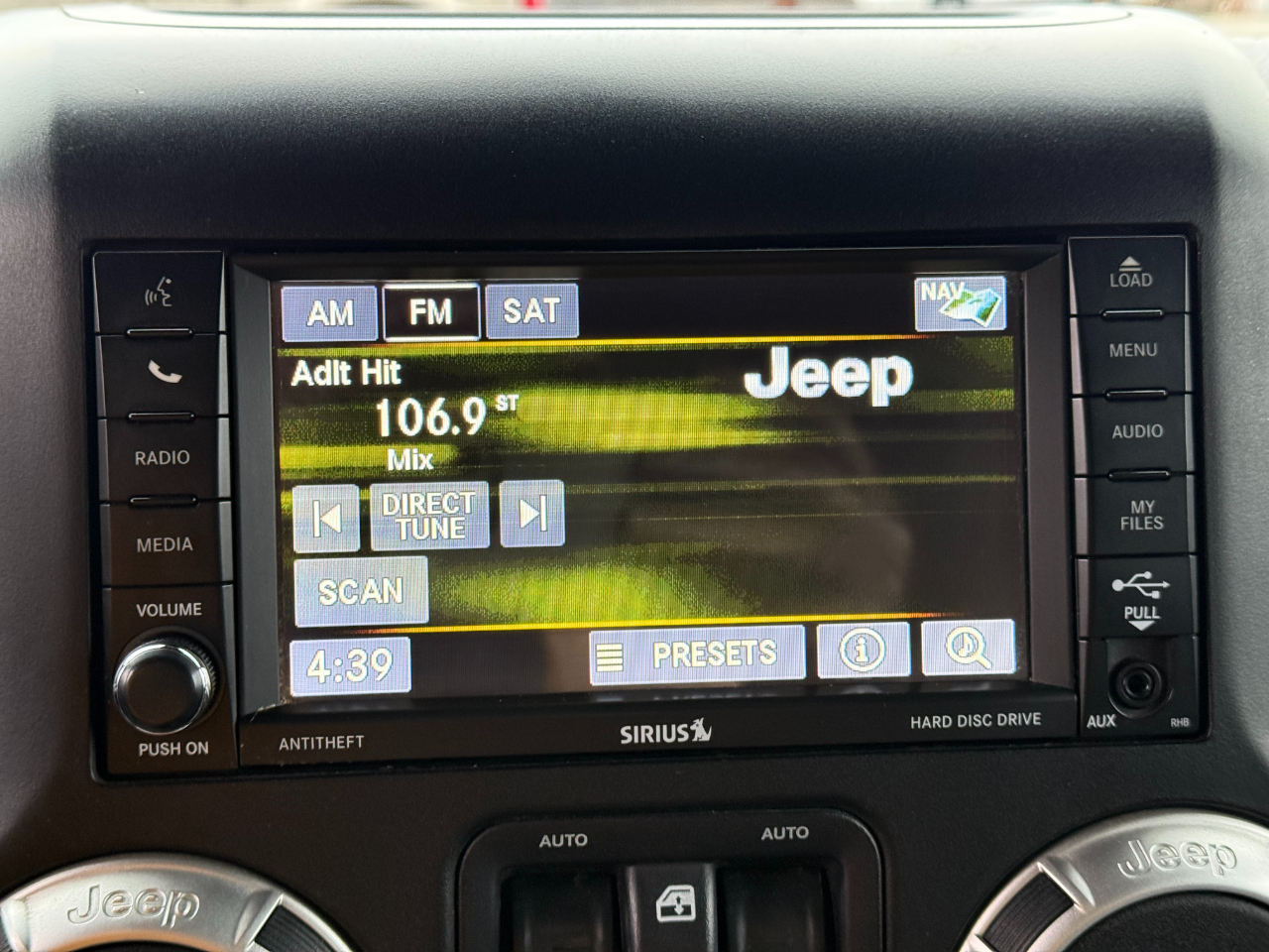 Jeep Wrangler Unlimited 4WD 4dr Sahara 2016