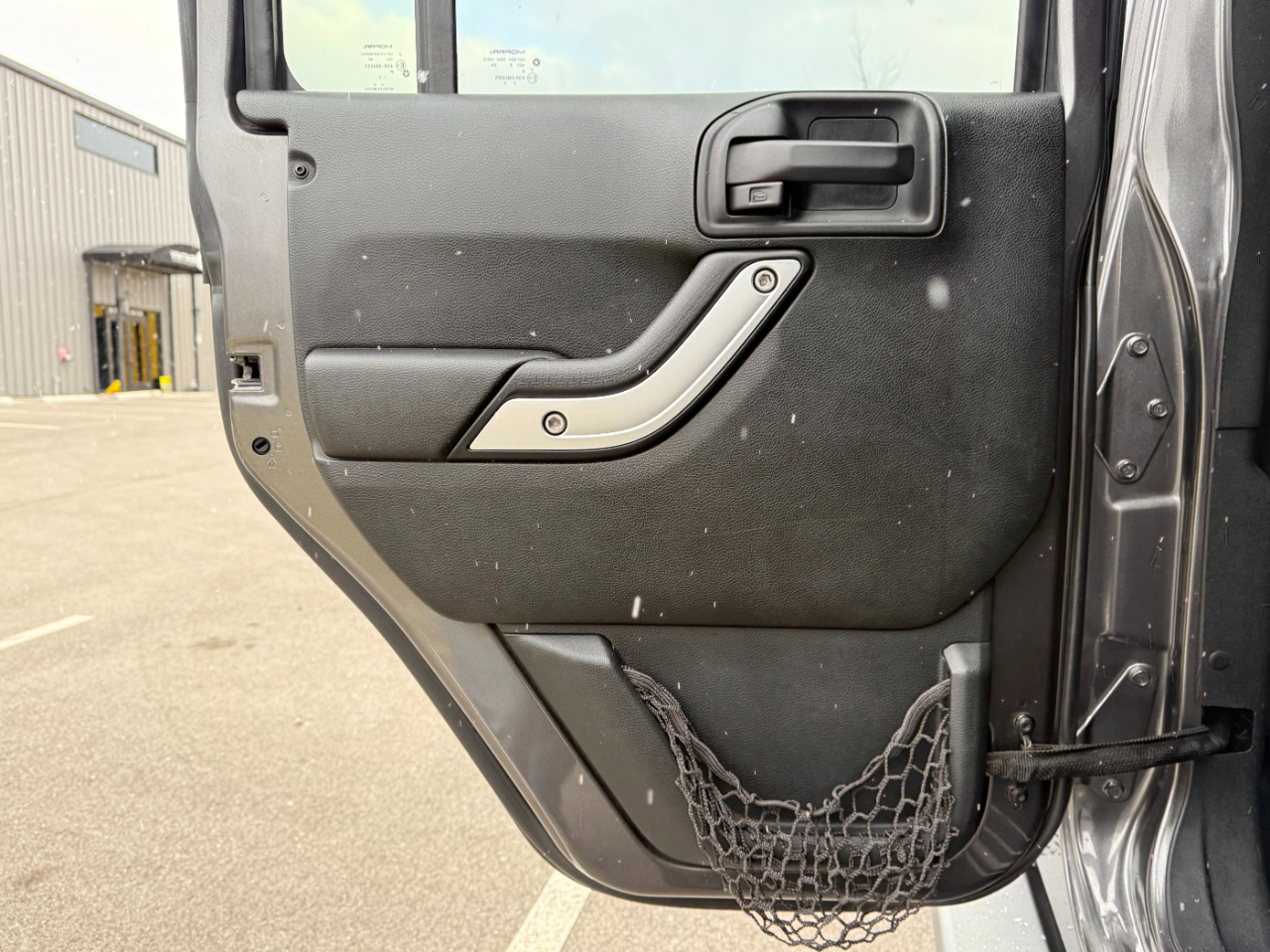 Jeep Wrangler Unlimited 4WD 4dr Sahara 2016