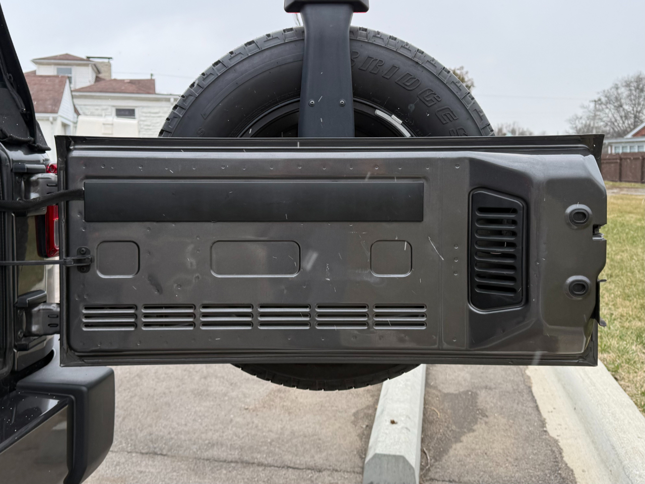 Jeep Wrangler Unlimited 4WD 4dr Sahara 2016