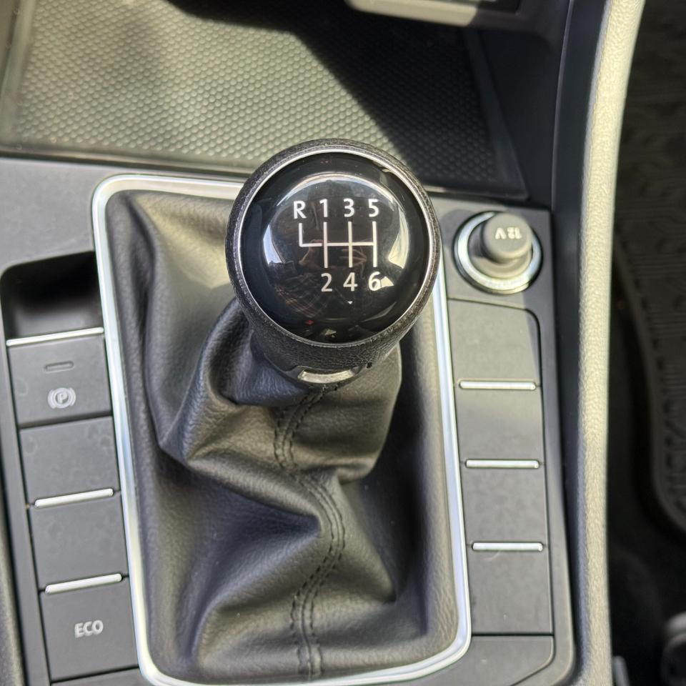 Volkswagen Jetta R-Line Manual 2021